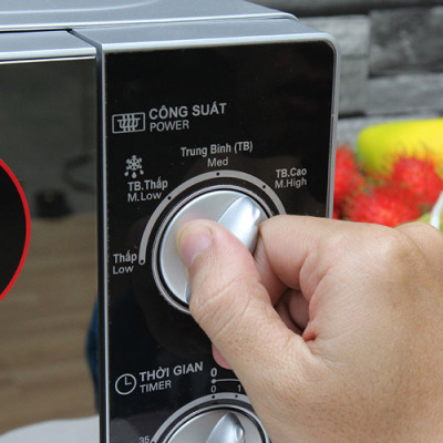 Lò Vi Sóng Sharp R-203VN-M - 20L (Bạc) - Hàng chính hãng